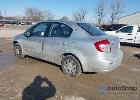 2010 Suzuki Sx4 Le/Le Popular z USA, uszkodzony, nr VIN JS2YC5A29A6300874